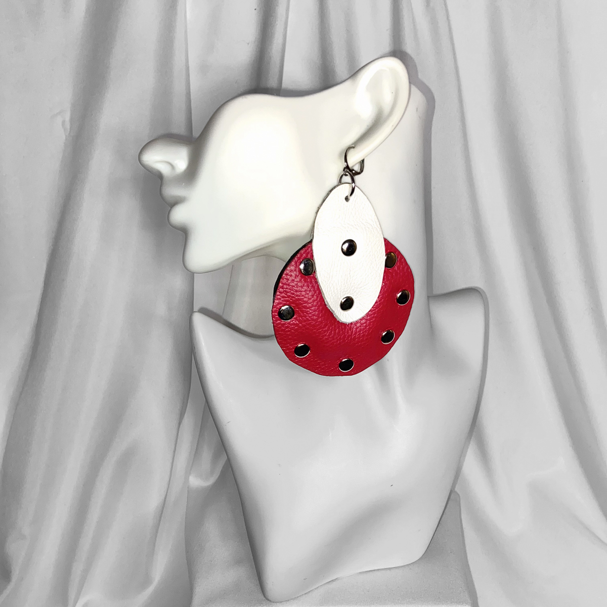 reversible red black white