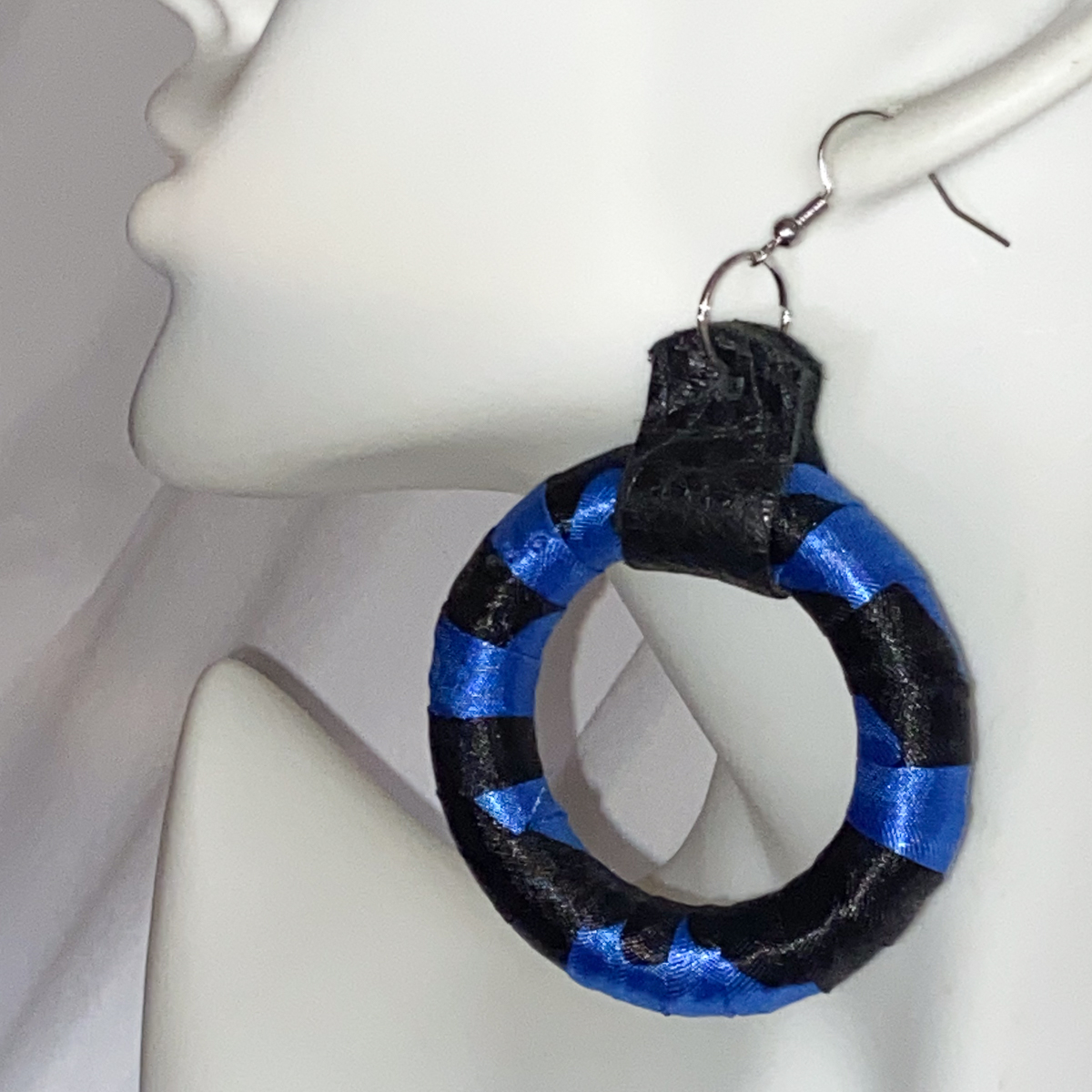 Black & Royal Blue Satin Rings - Image 3